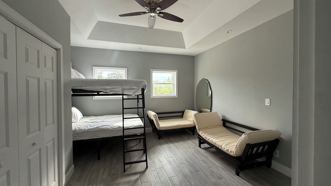 Photo of Bedroom in Nassau