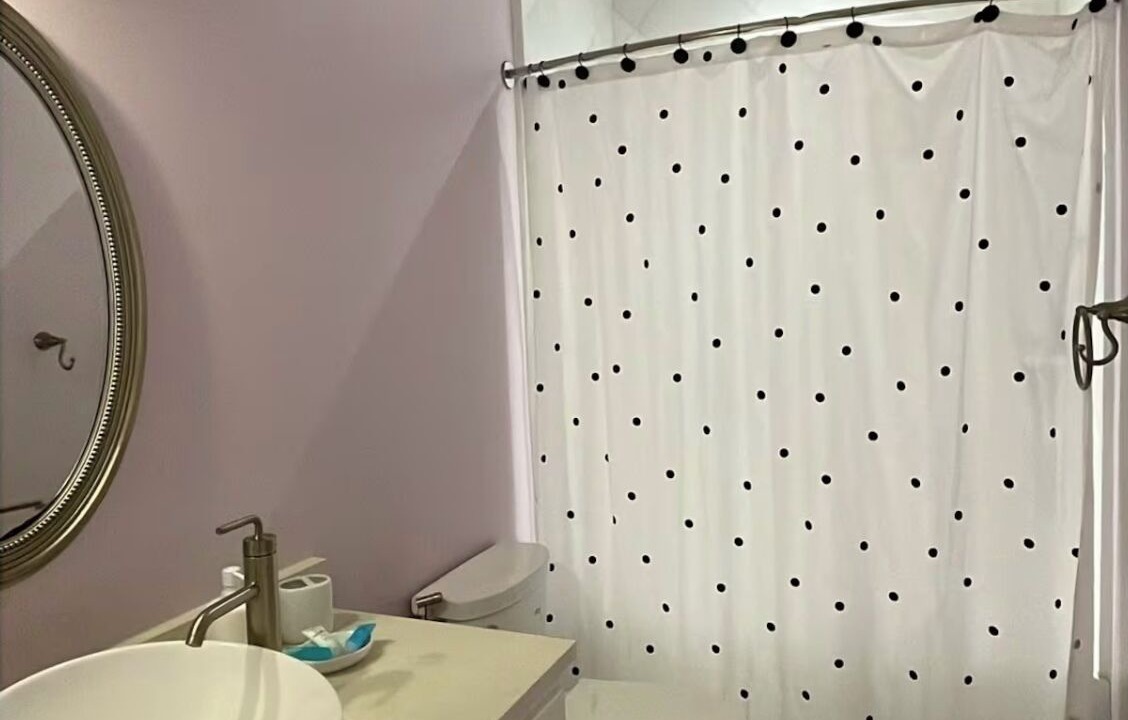Photo of Bathroom in Nassau