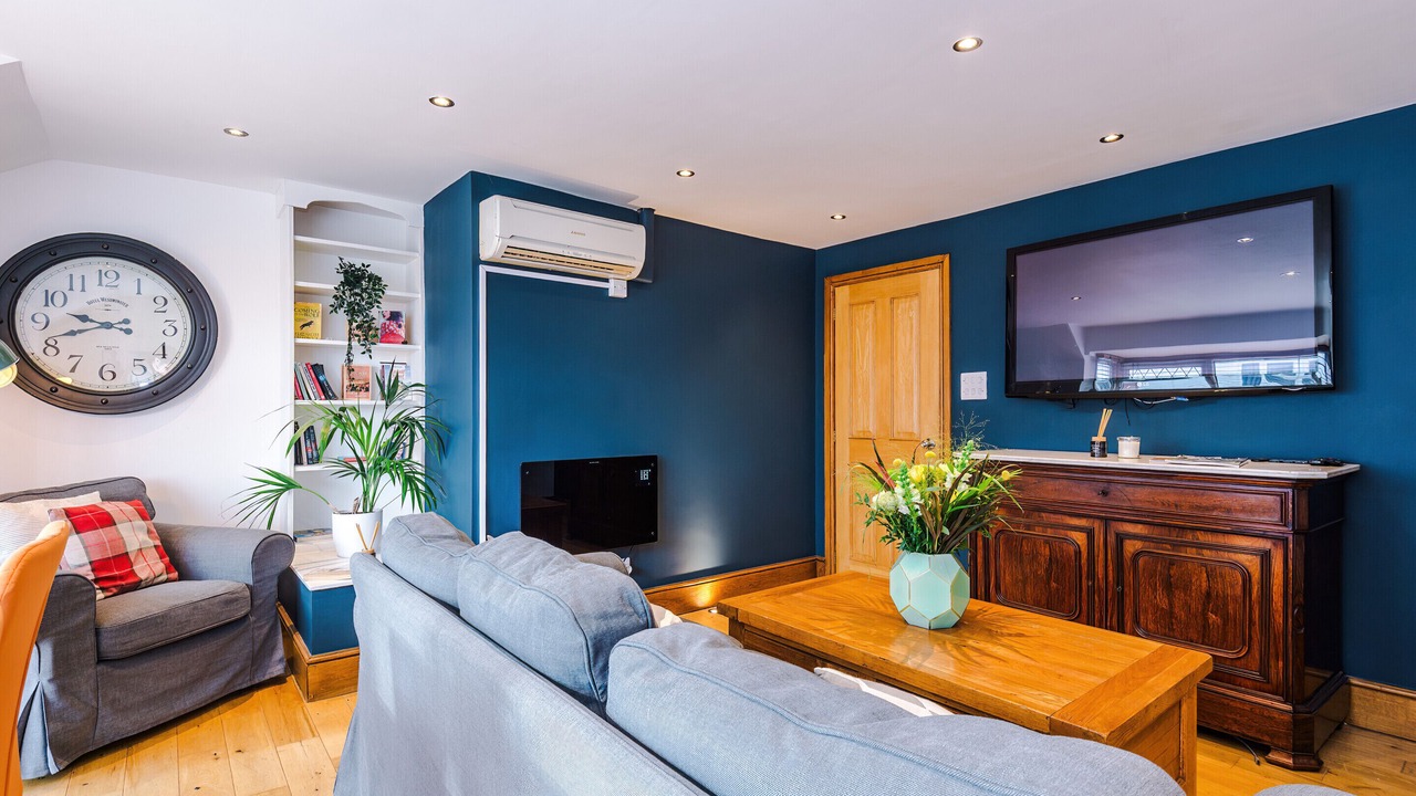 Photo of Bedroom in Knutsford