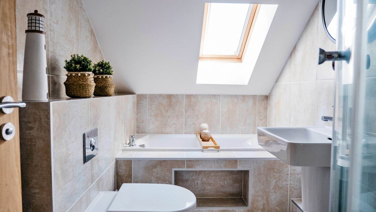Photo of Bathroom in Newquay City Centre