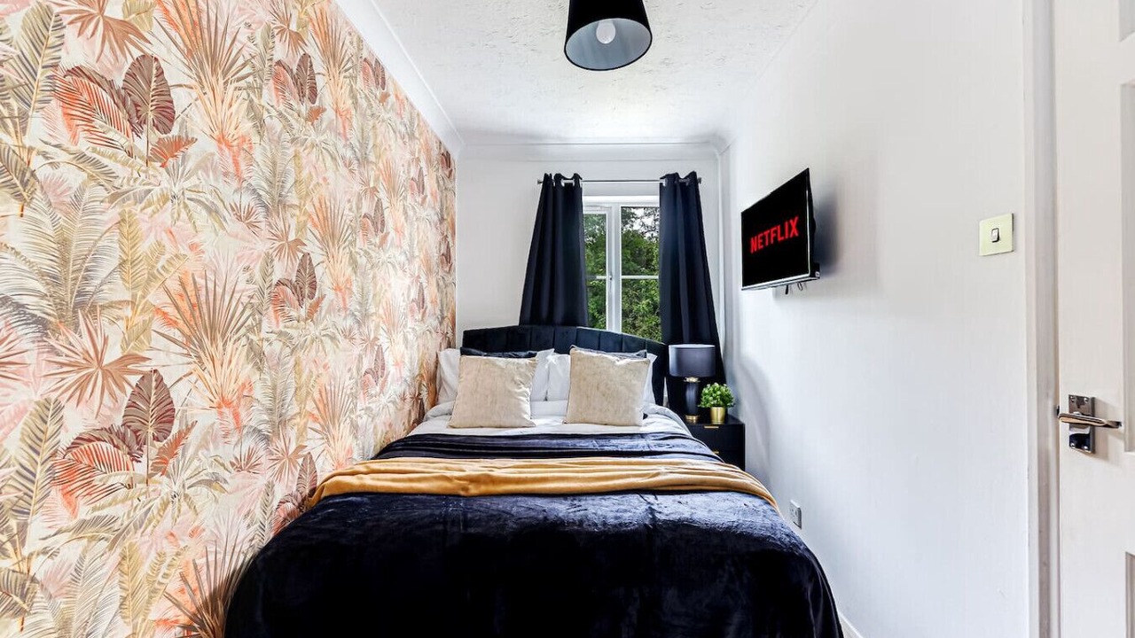 Photo of Bedroom in Knowle Sands
