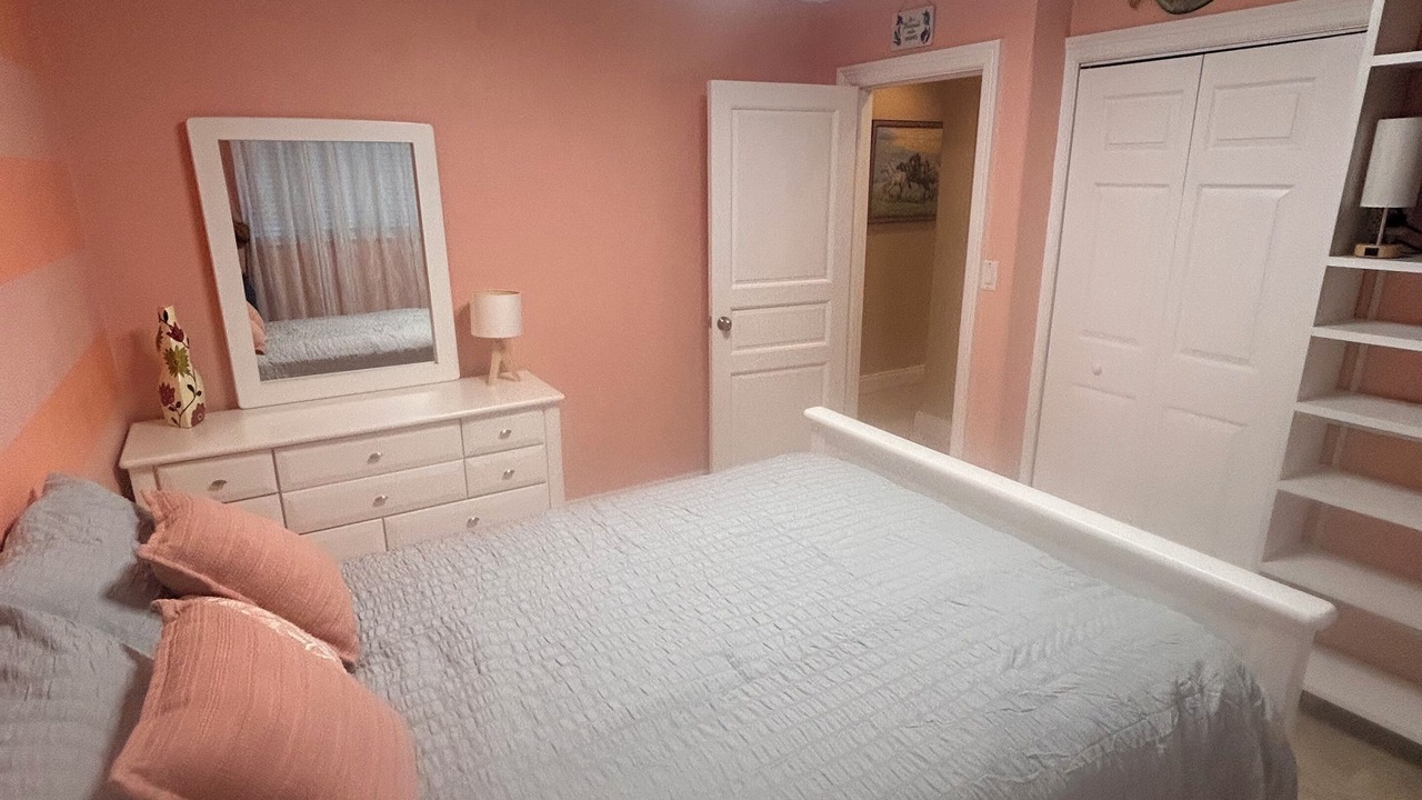 Photo of Bedroom in Nassau