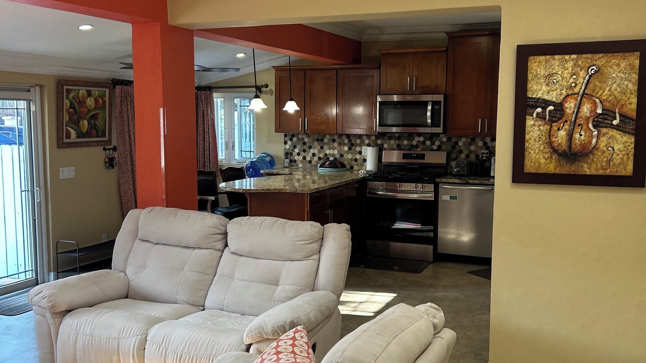 Photo of Livingroom in Nassau