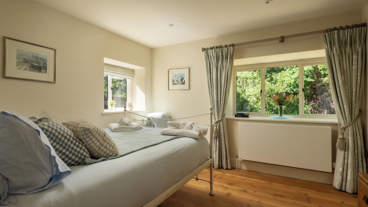 Photo of Bedroom in Rendcomb