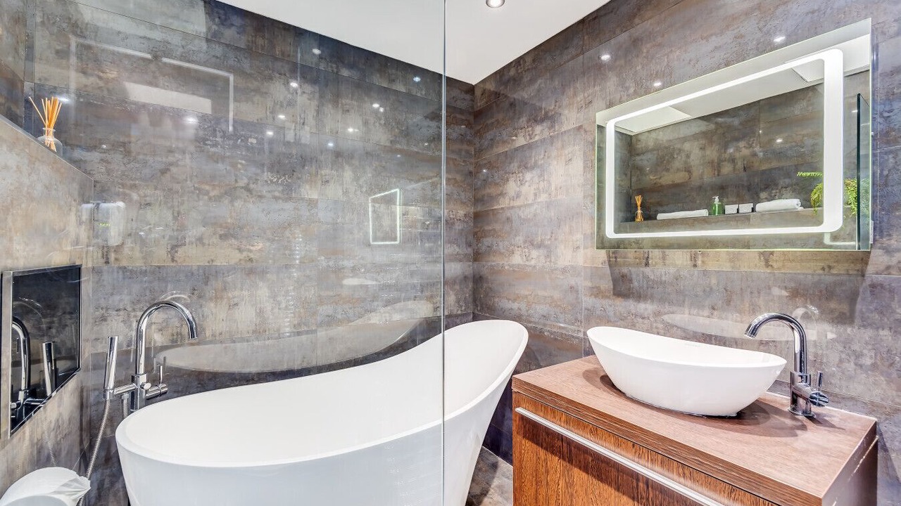 Photo of Bathroom in Knowle Sands