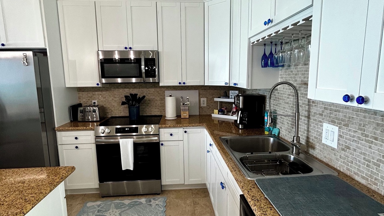 Photo of Kitchen in Lubbers Quarters Cay