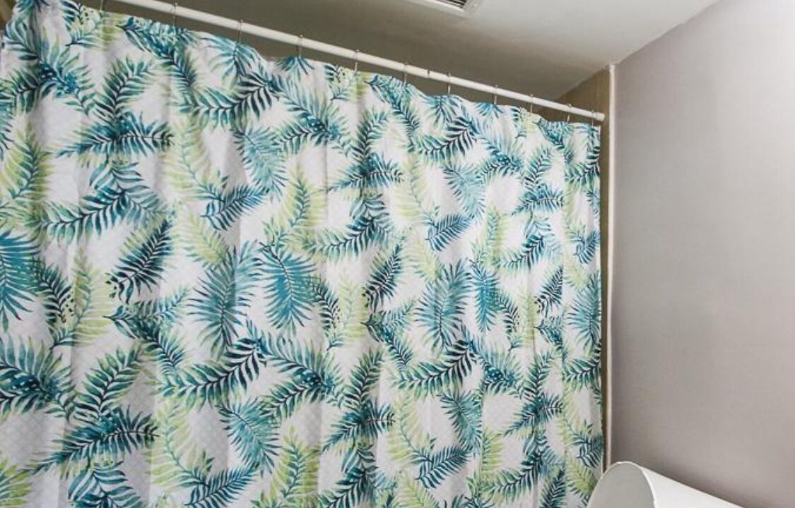 Photo of Bathroom in Greening Glade
