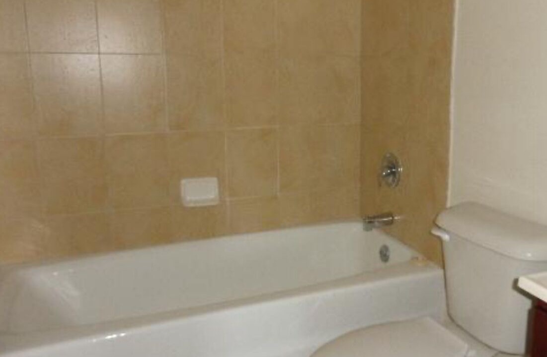 Photo of Bathroom in Greening Glade