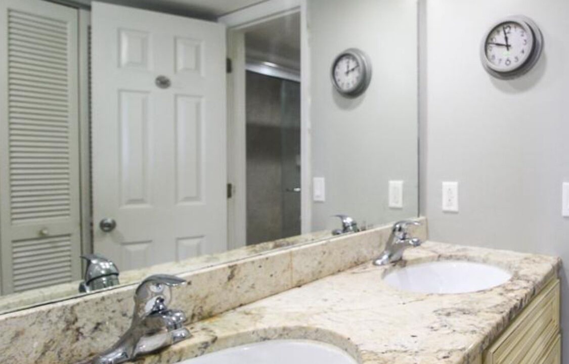 Photo of Bathroom in Greening Glade