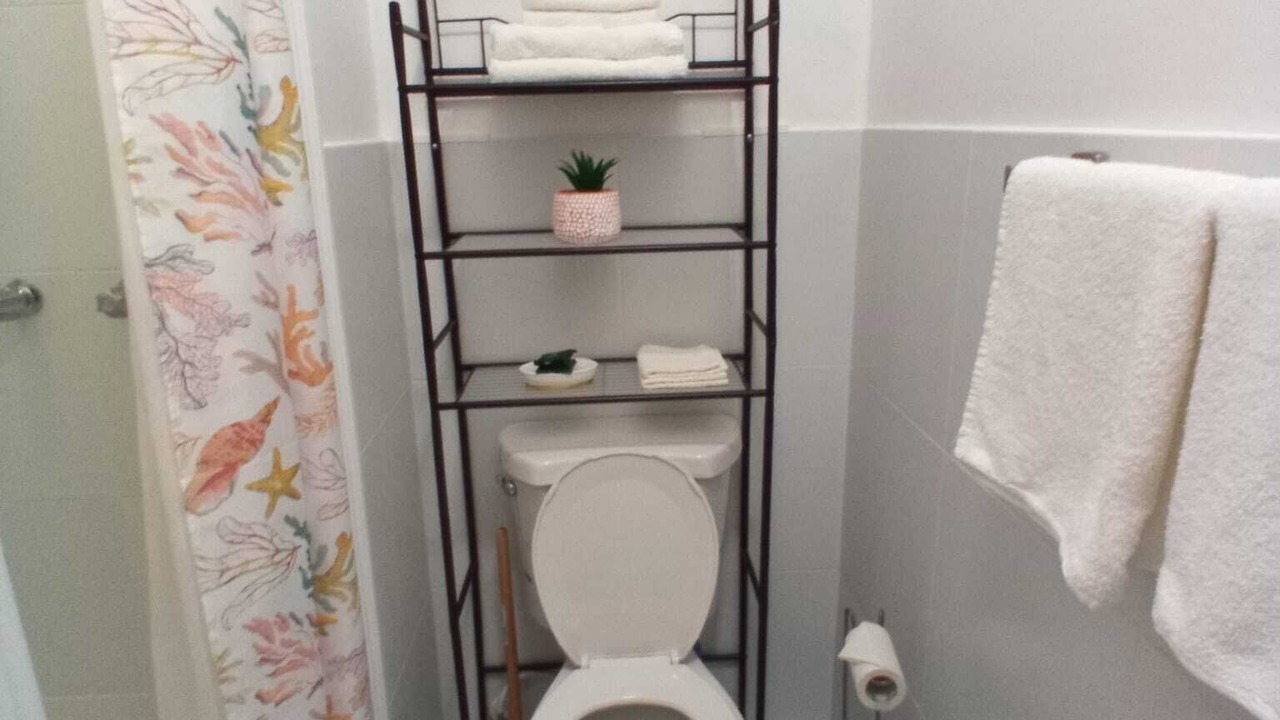 Photo of Bathroom in Tarpum Bay