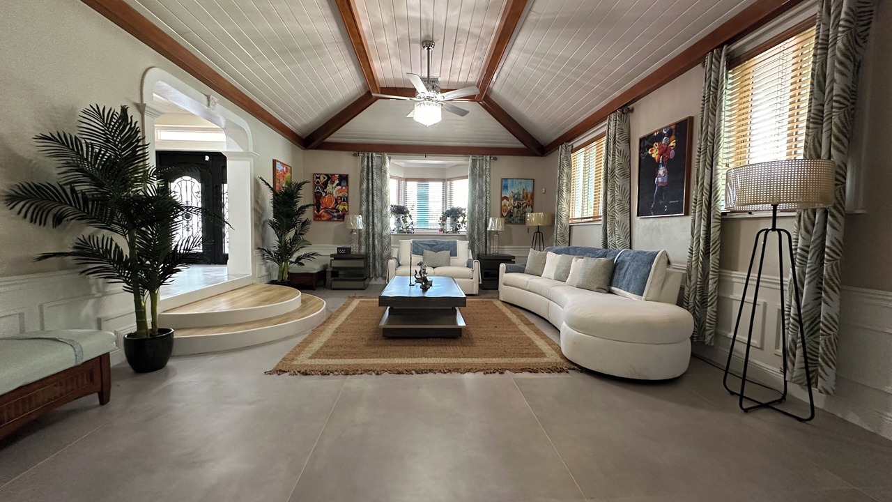 Photo of Livingroom in Coral Harbour