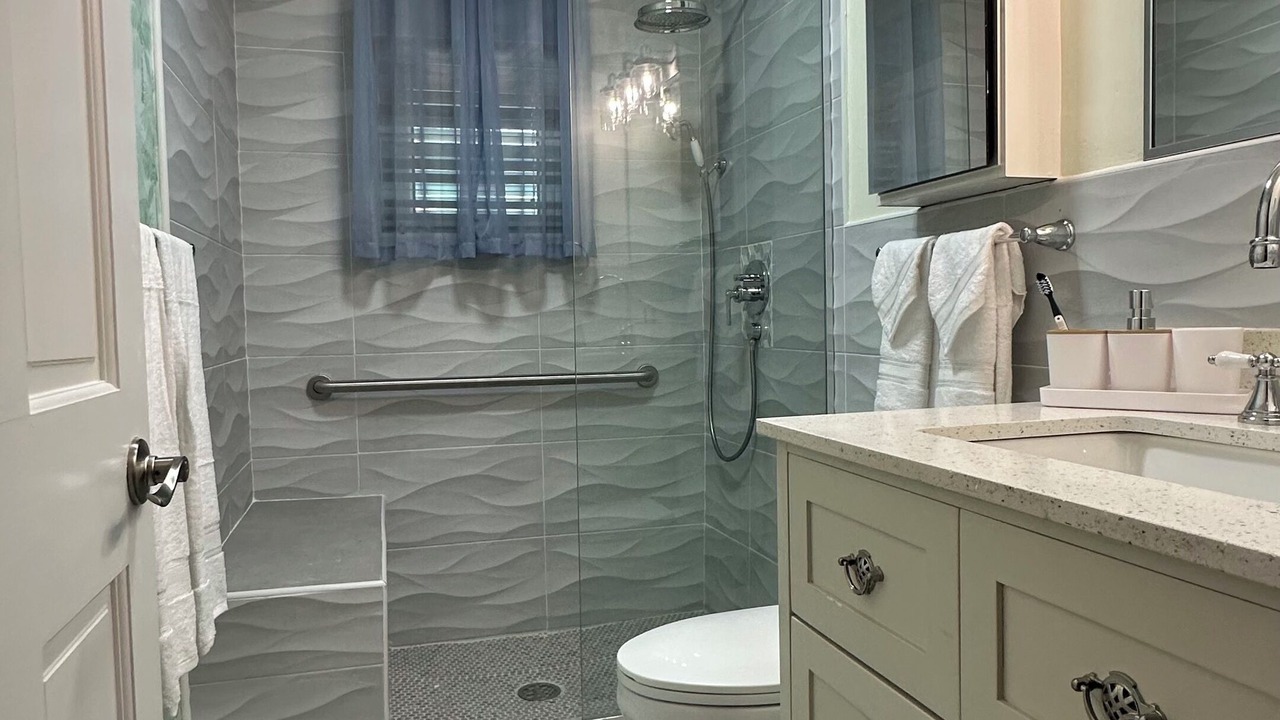 Photo of Bathroom in Coral Harbour