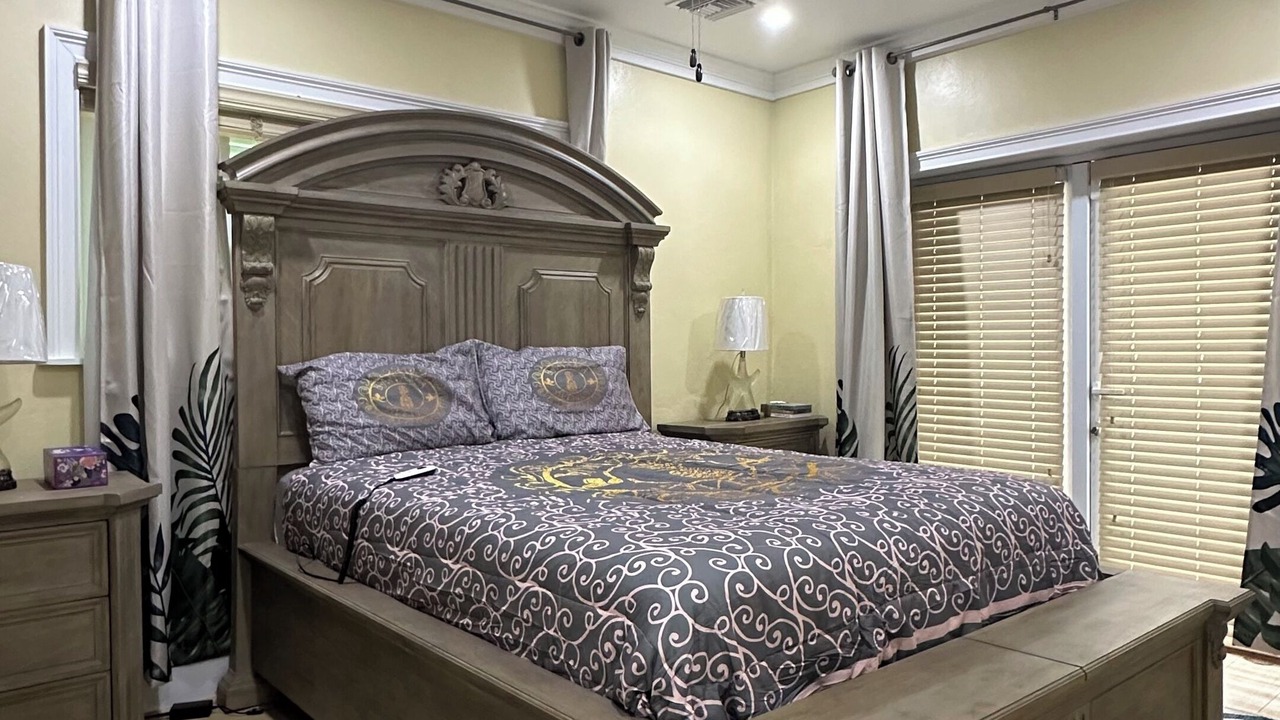 Photo of Bedroom in Coral Harbour