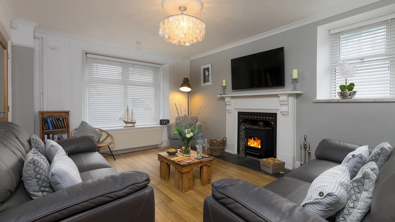 Photo of Livingroom in Newquay City Centre