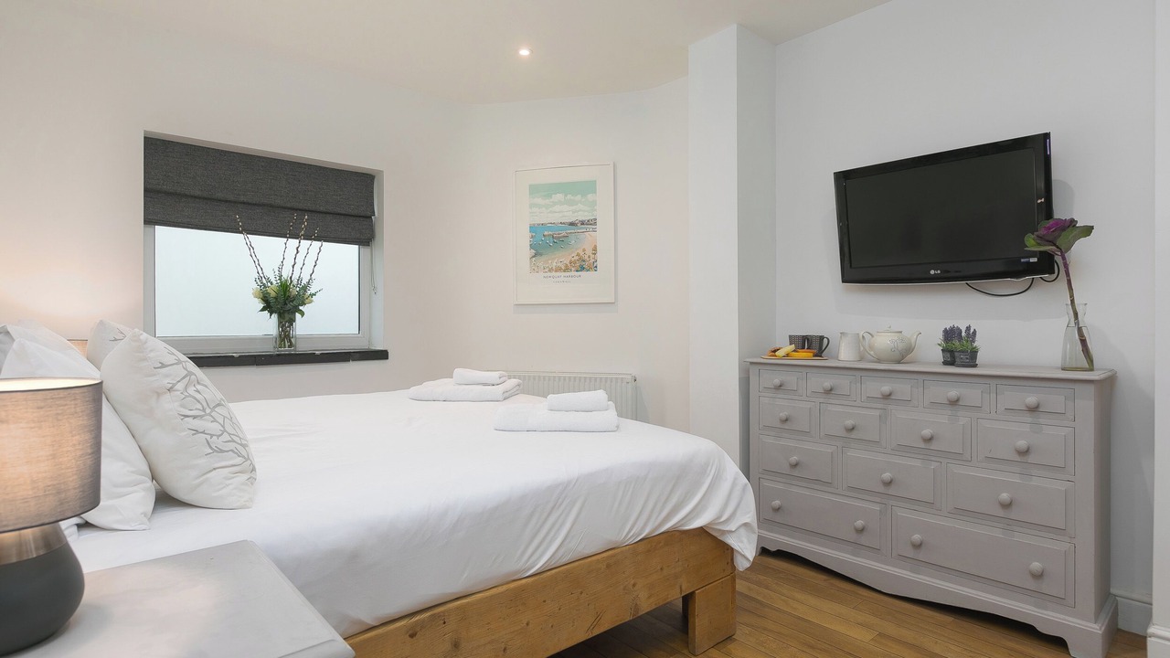 Photo of Bedroom in Newquay City Centre
