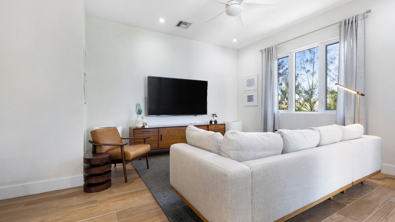 Photo of Livingroom in Nassau