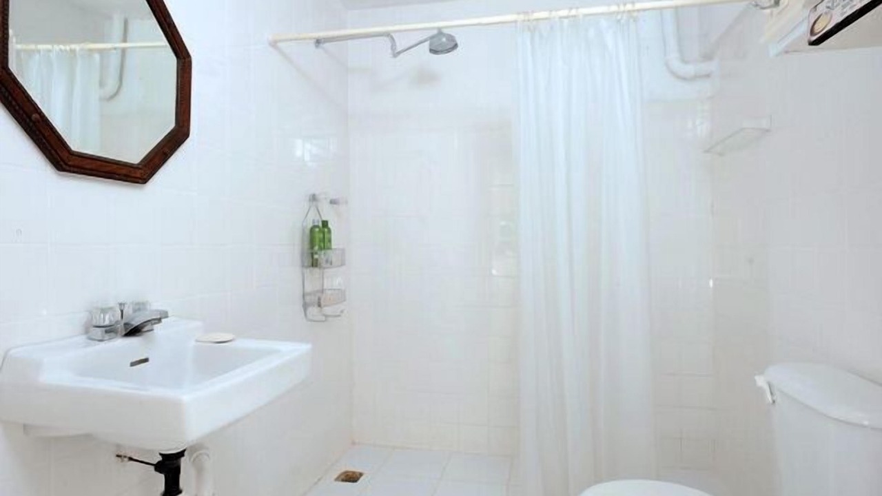 Photo of Bathroom in Governor's Harbour
