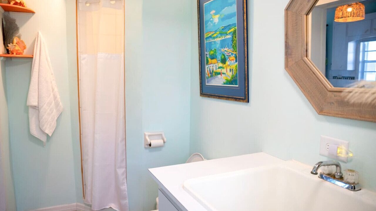 Photo of Bathroom in Spanish Wells
