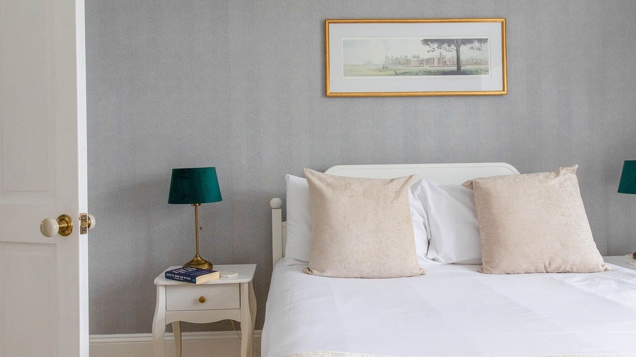 Photo of Bedroom in Worleston