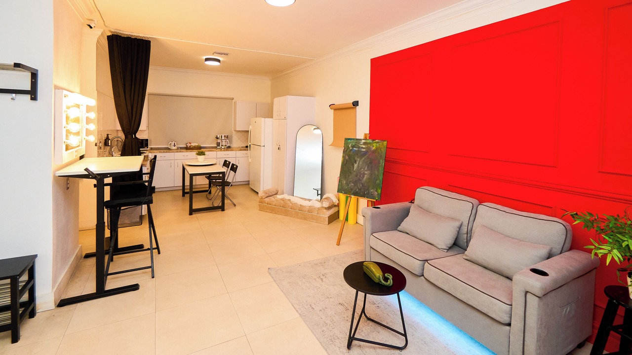 Photo of Livingroom in Downtown Nassau