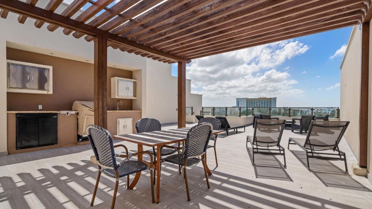 Photo of Outdoor in Paradise Island