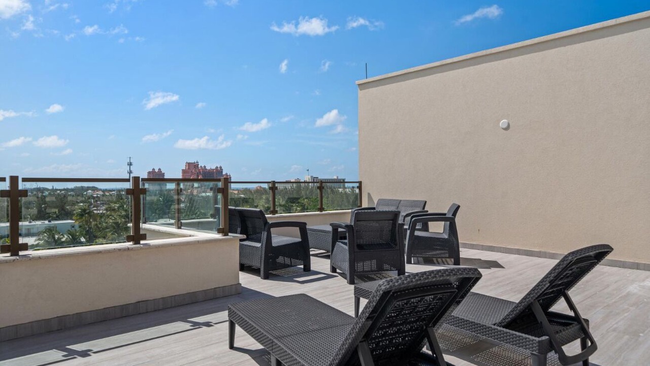 Photo of Patio Balcony in Paradise Island