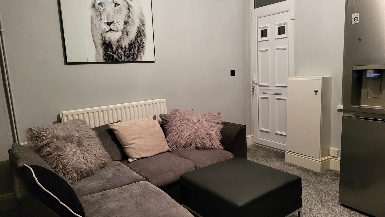 Photo of Livingroom in Burslem