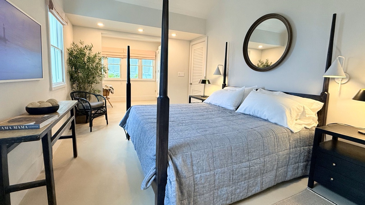 Photo of Bedroom in Triana Shores