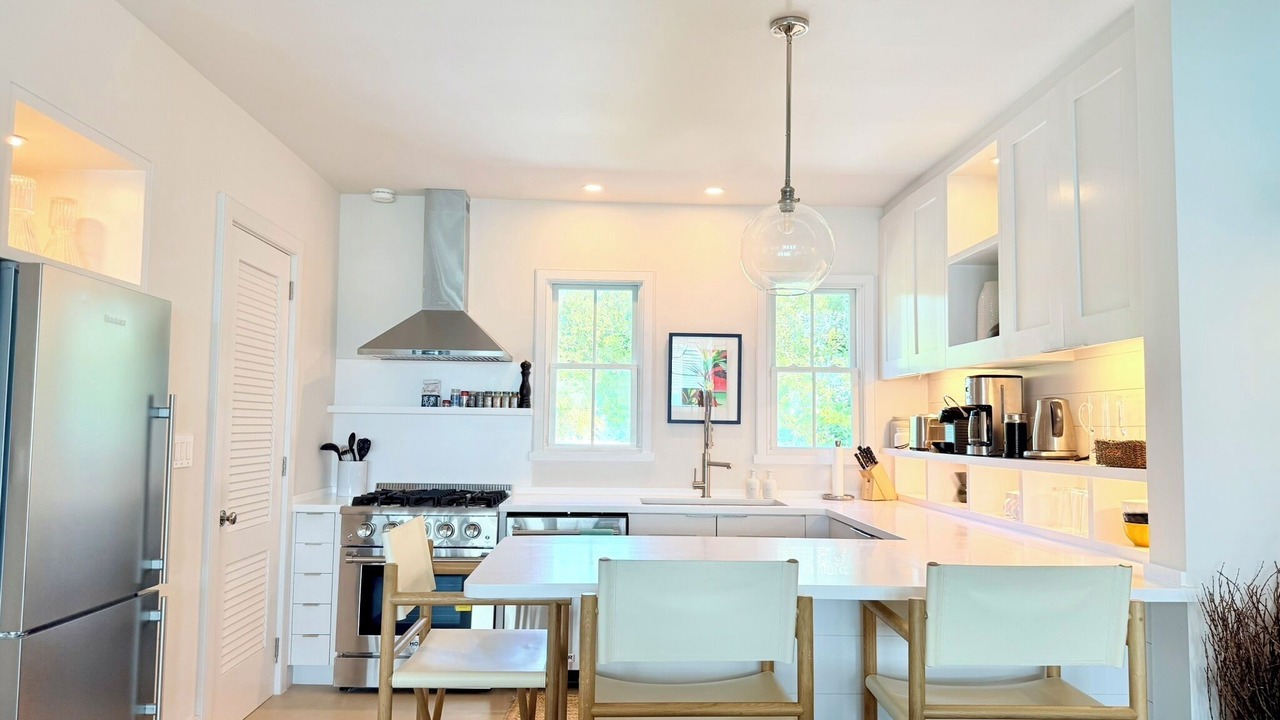 Photo of Kitchen in Triana Shores