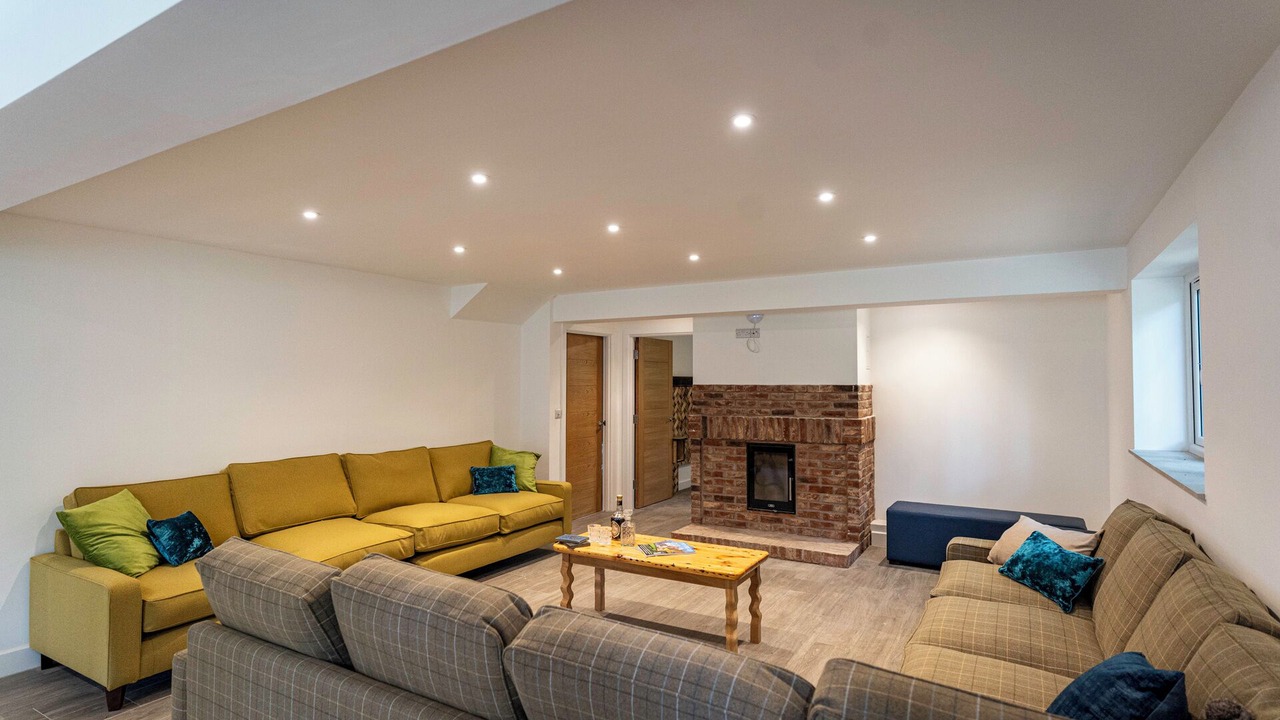 Photo of Livingroom in Farley