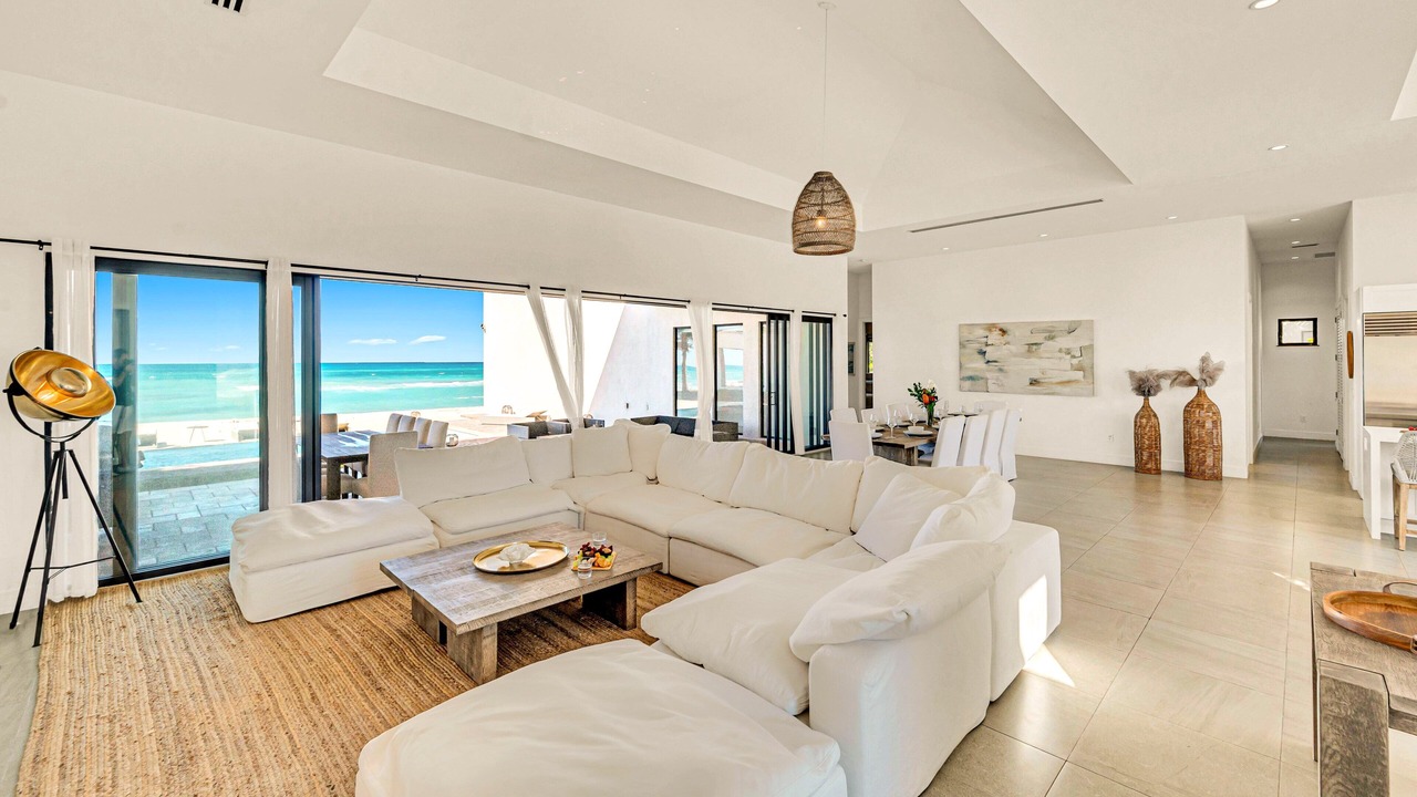 Photo of Livingroom in North Bimini