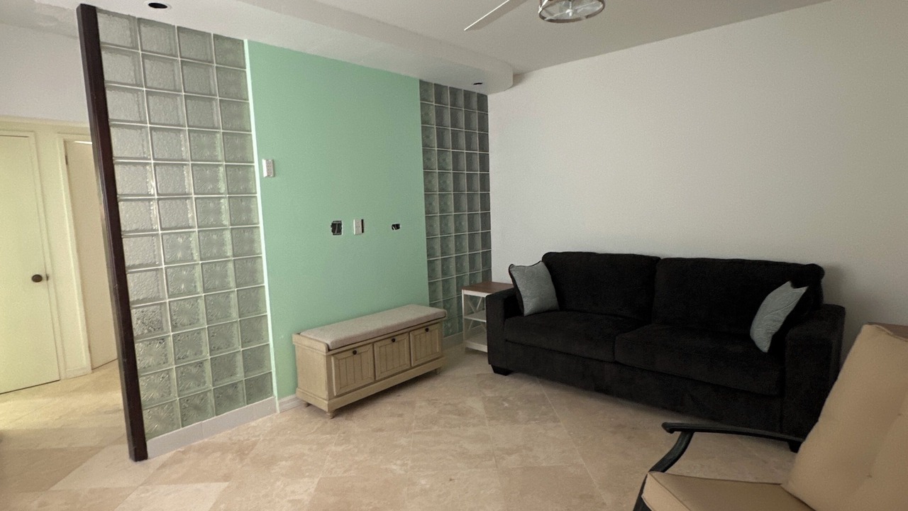 Photo of Livingroom in Nassau