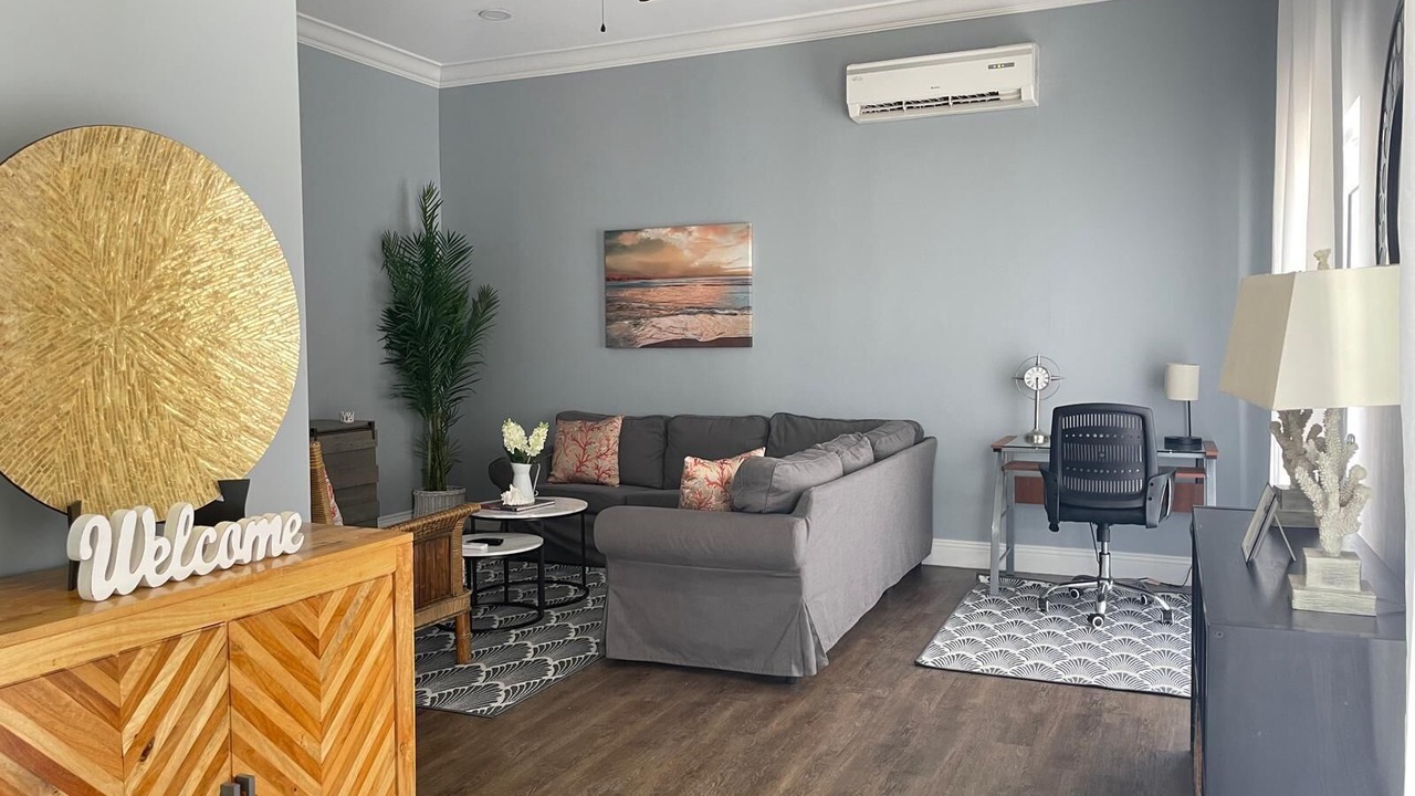 Photo of Livingroom in Nassau