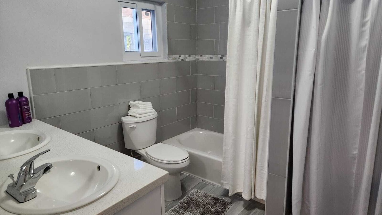 Photo of Bathroom in Black Point
