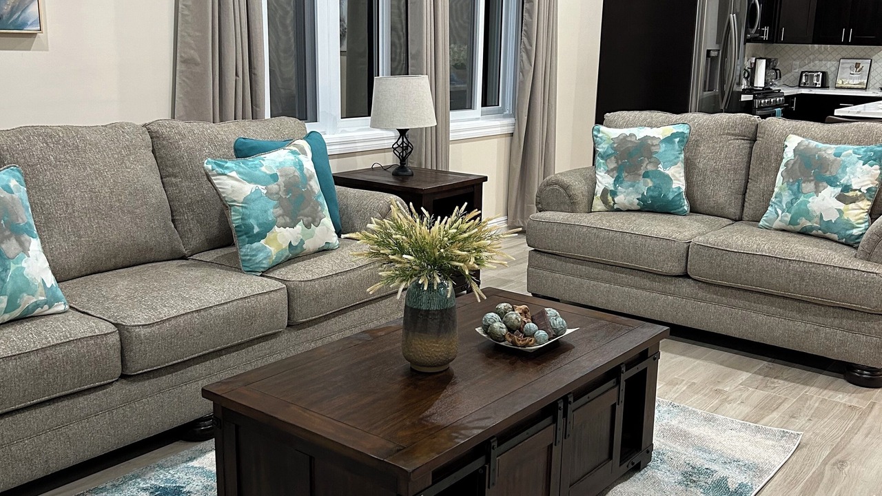 Photo of Livingroom in Farmer's Hill