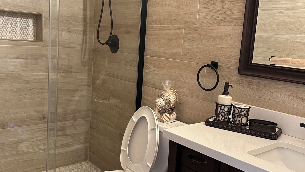 Photo of Bathroom in Farmer's Hill