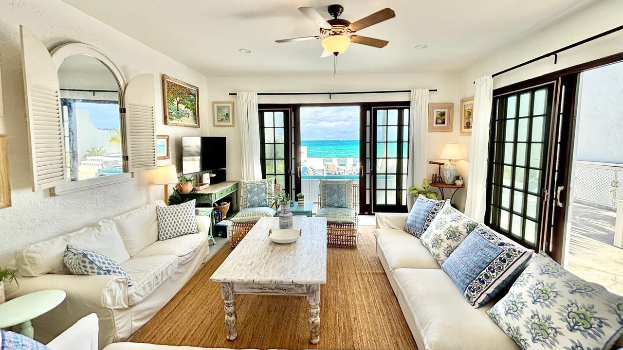Photo of Livingroom in Nassau