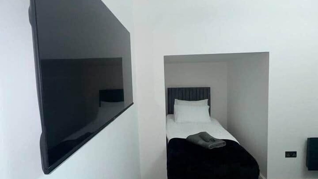 Photo of Bedroom in Everton