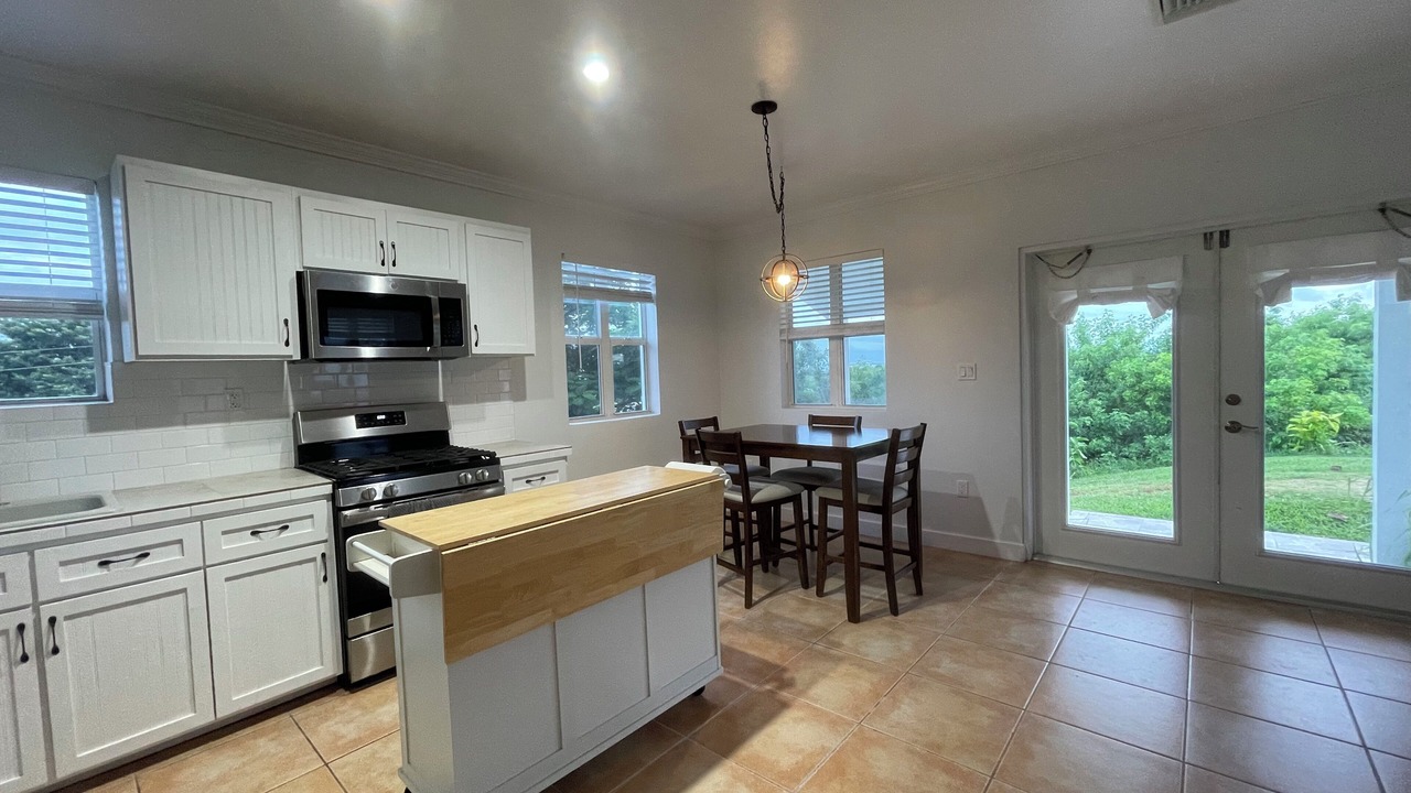 Photo of Kitchen in Lubbers Quarters Cay