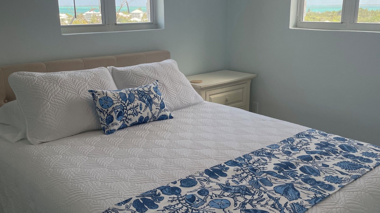 Photo of Bedroom in Lubbers Quarters Cay