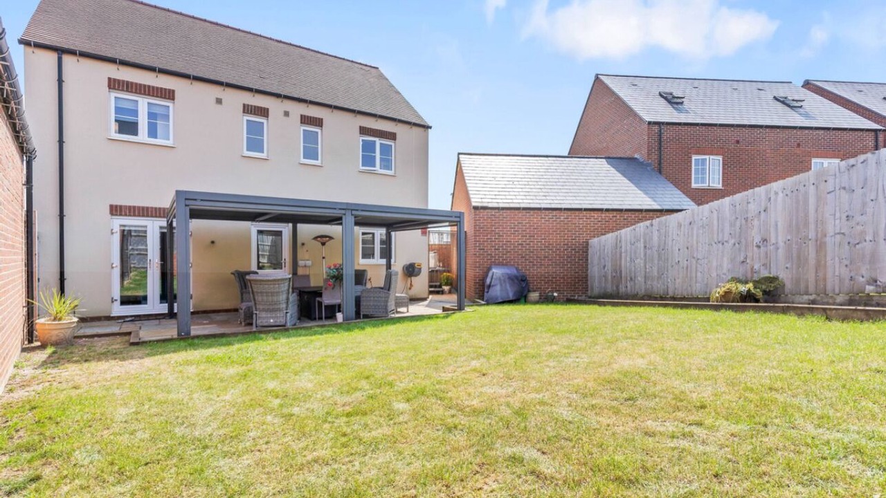 Photo of Patio Balcony in Bicester