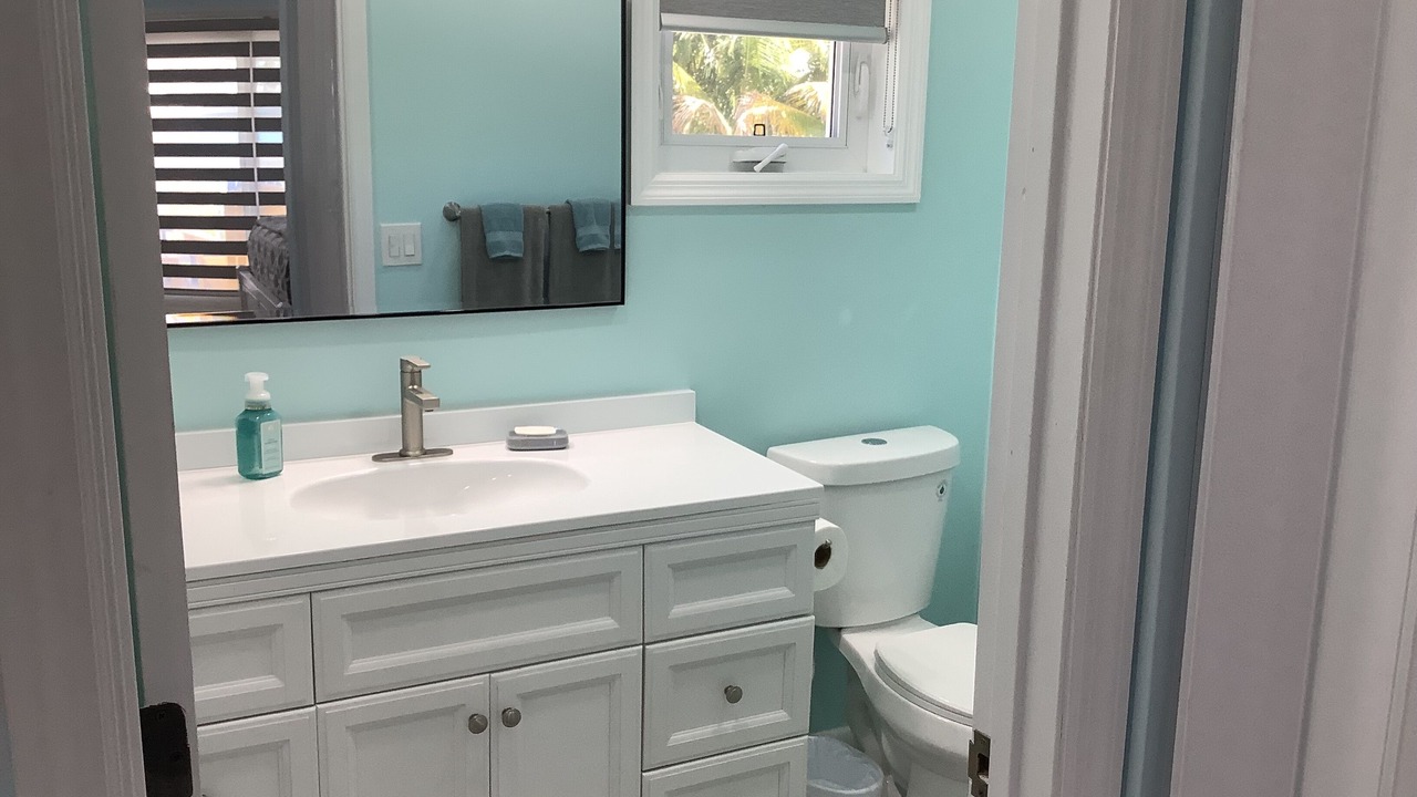 Photo of Bathroom in Bahama Reef