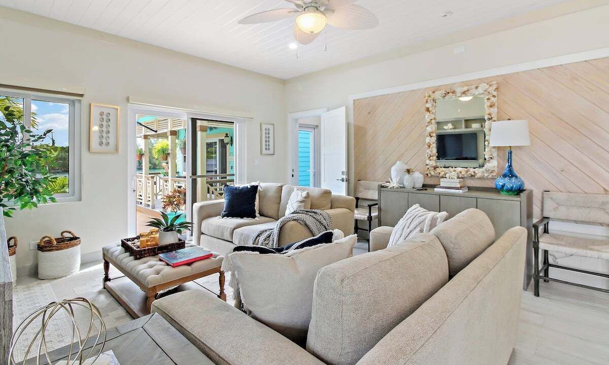 Photo of Livingroom in Nassau