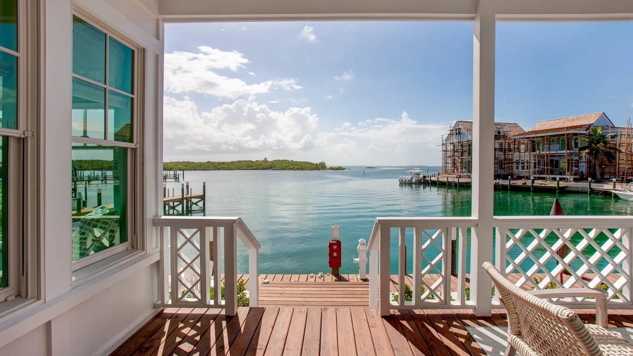 Photo of Patio Balcony in Hope Town