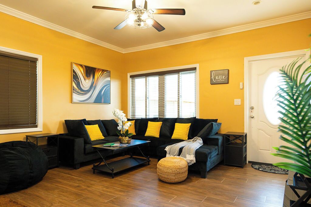 Photo of Livingroom in Tar Bay
