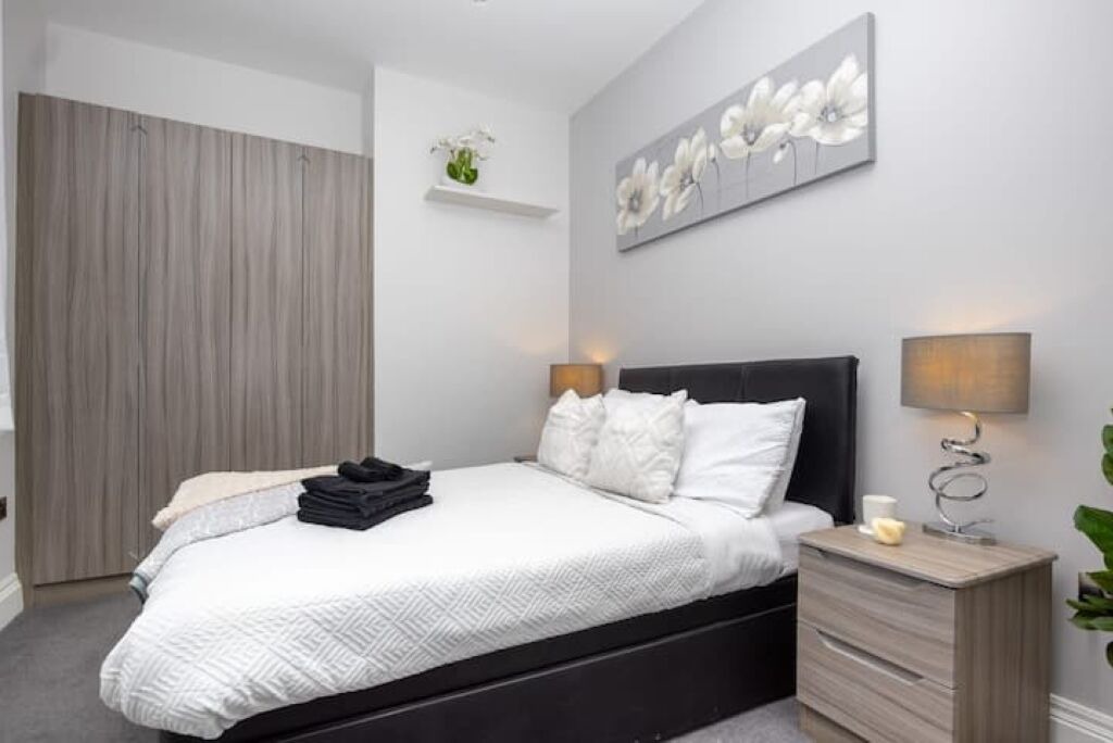 Photo of Bedroom in Stoke-on-Trent