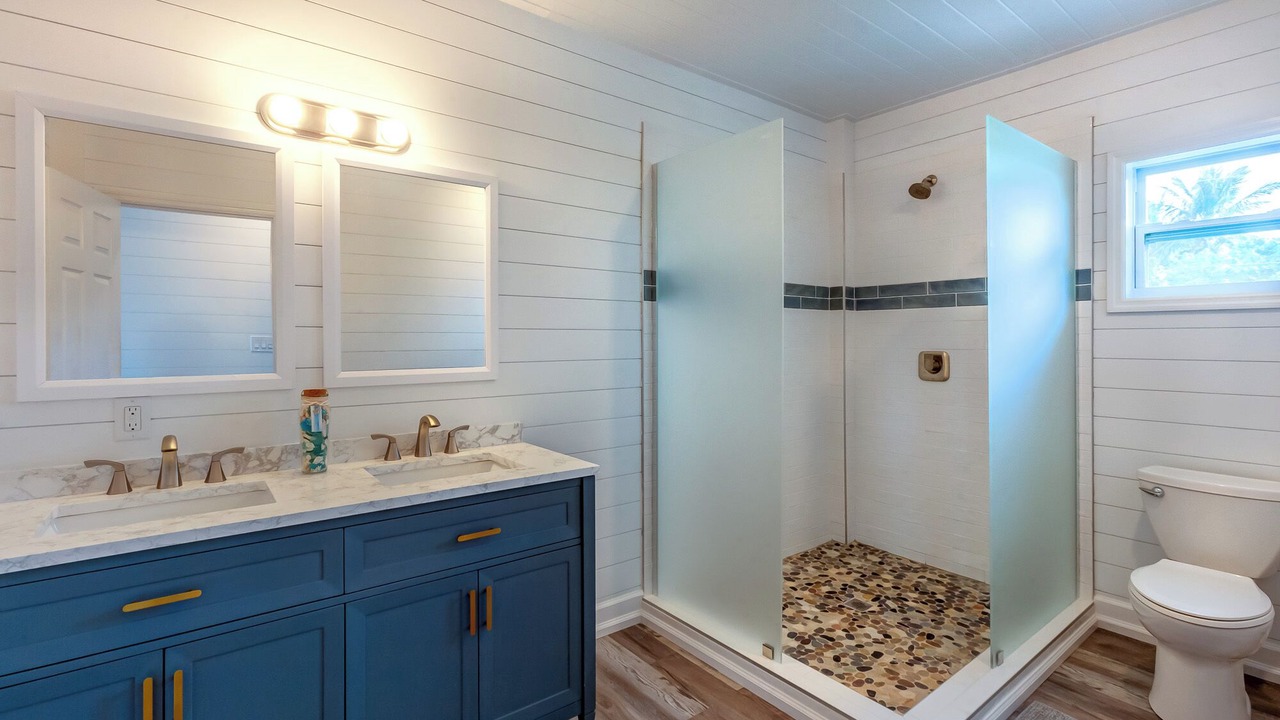 Photo of Bathroom in Hope Town