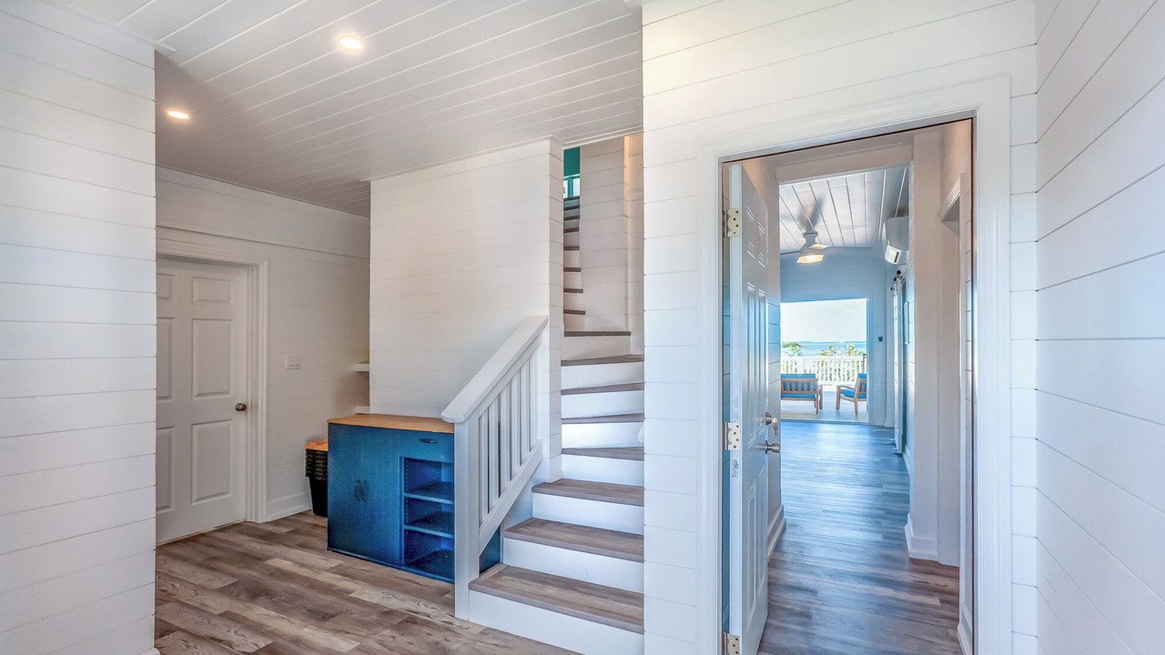 Photo of Others in Hope Town