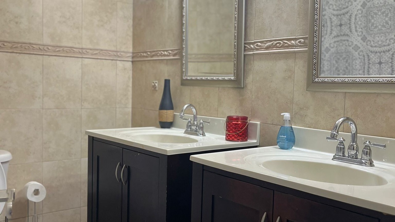 Photo of Bathroom in Bahamia West