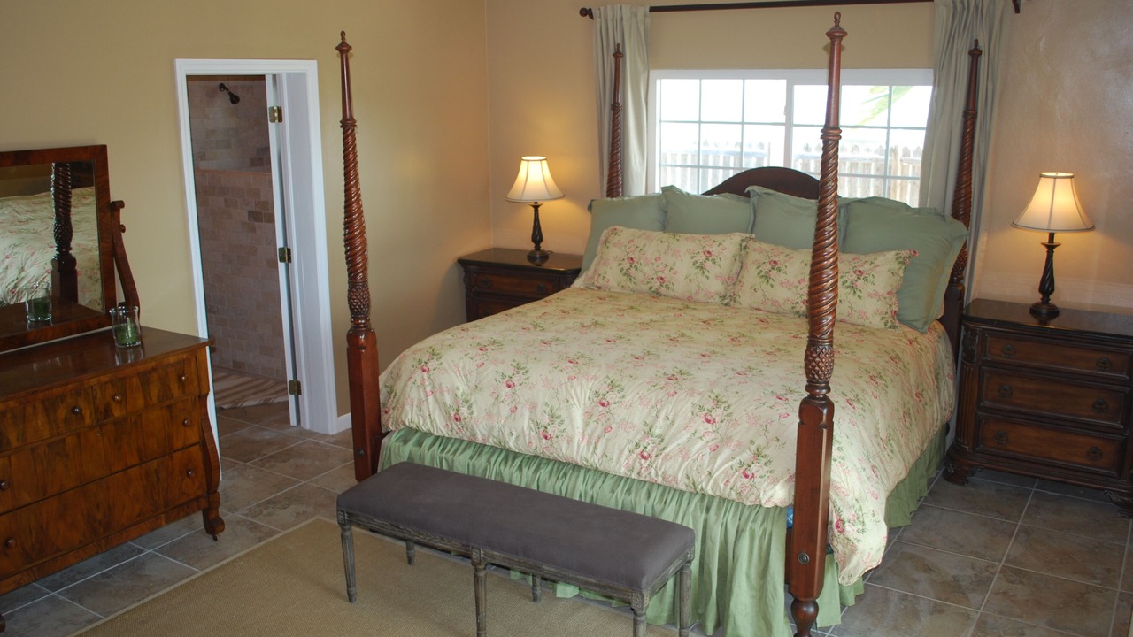 Photo of Bathroom in Dunmore Town